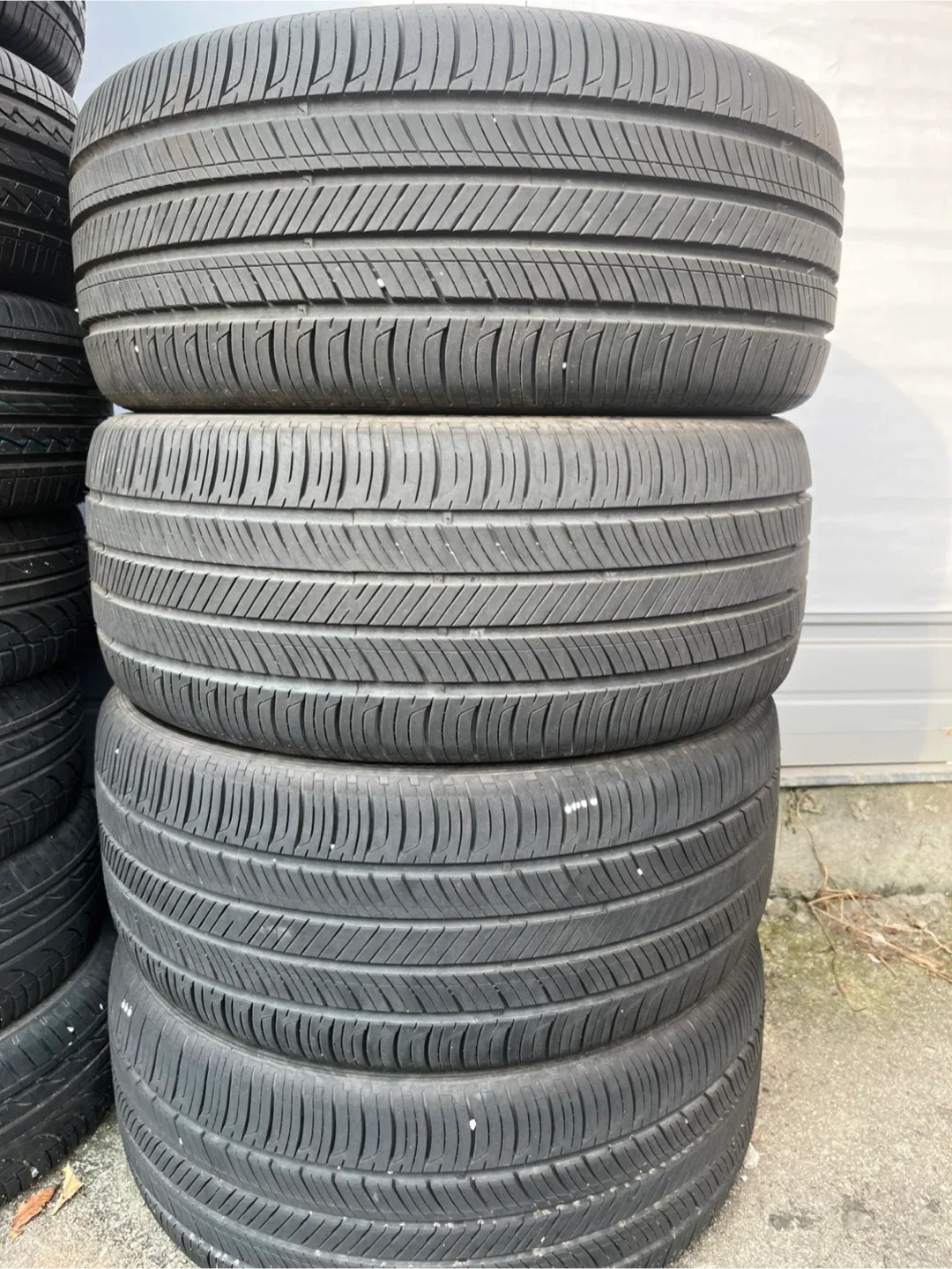 한국 키너지GT 225-45-17 중고타이어