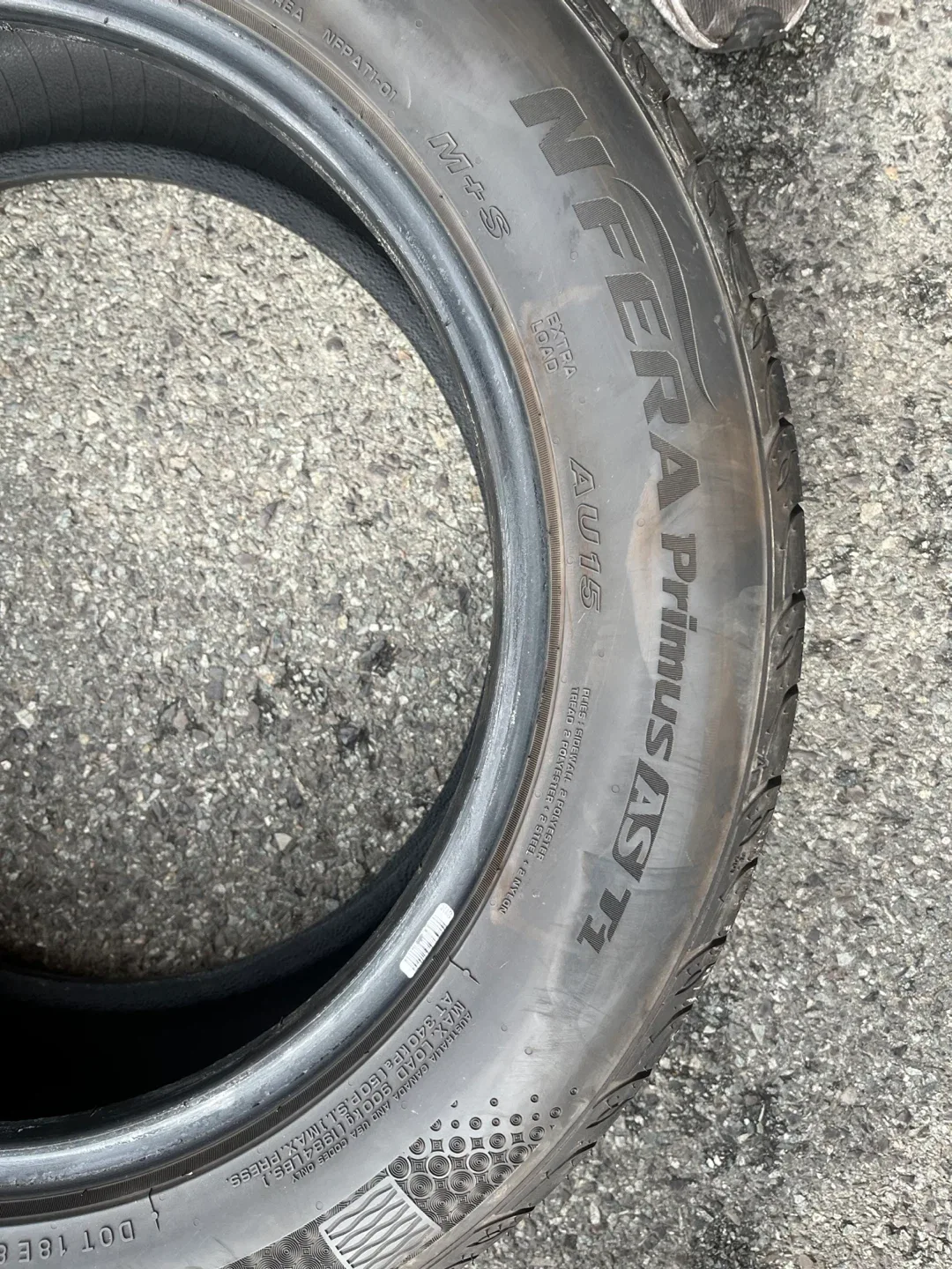 (중고) 넥센 엔페라 235/55/18 2개