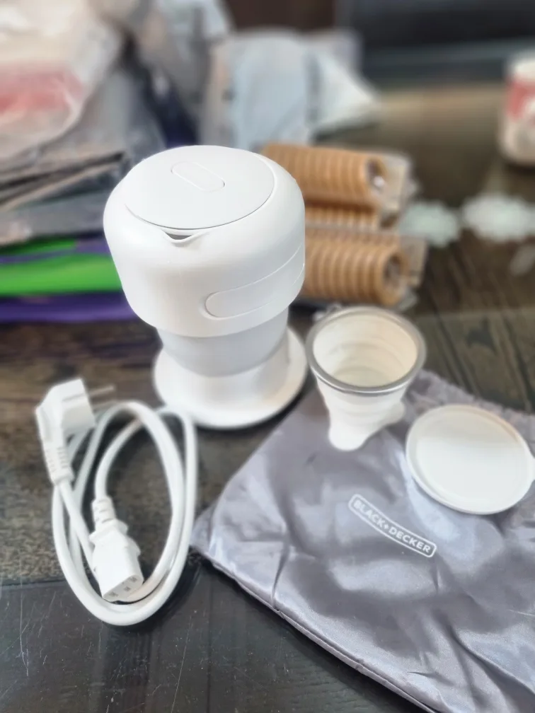 미사용 블랙앤데커 접이식 전기포트