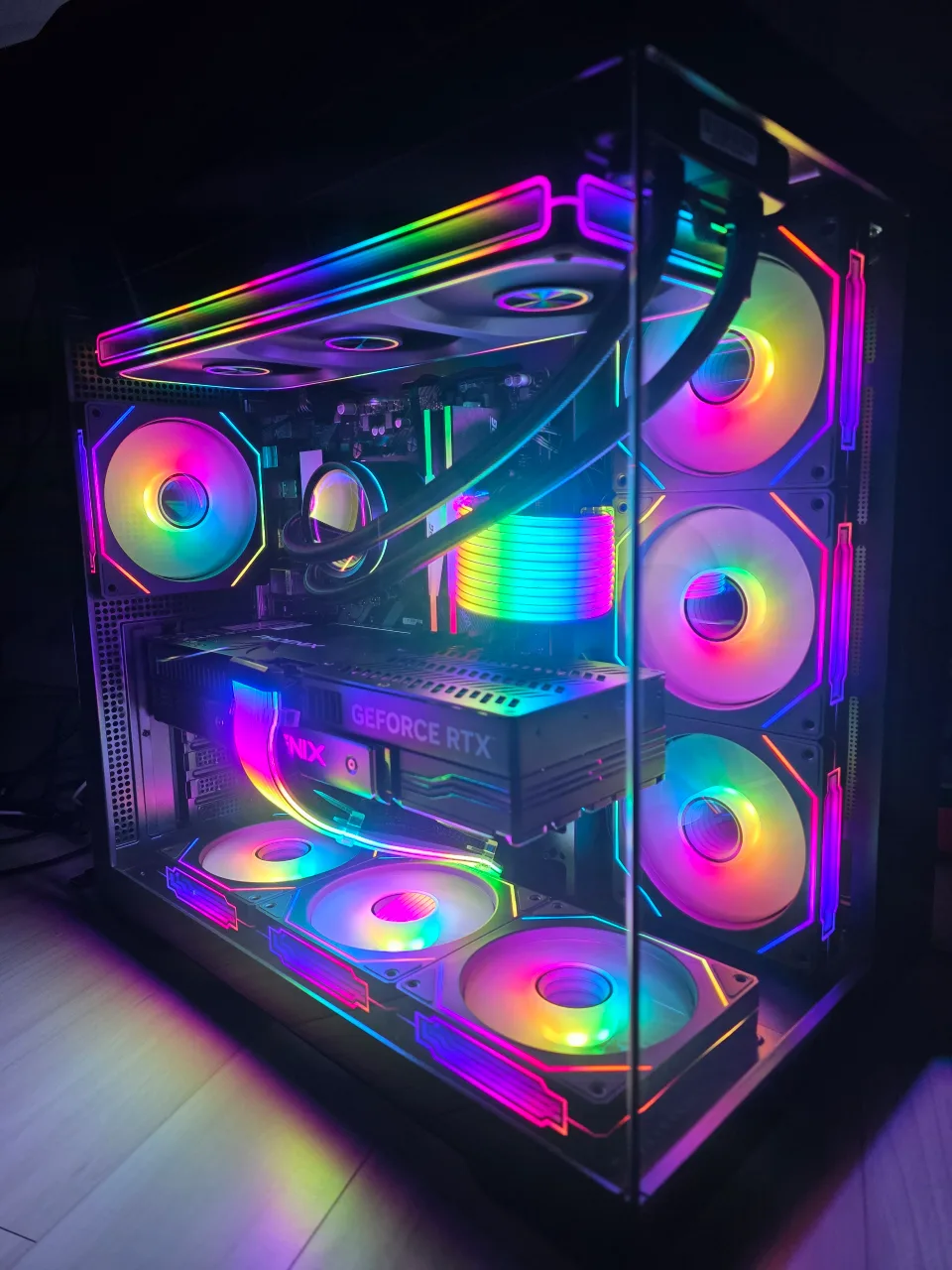 라이젠7 7800X3D RTX5070TI 고사양 컴퓨터