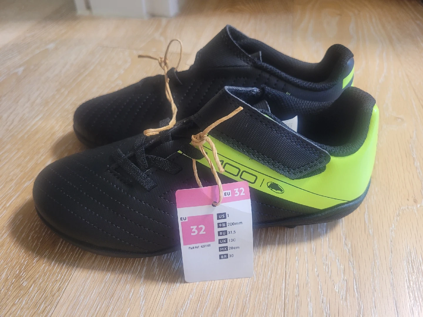 데카트론 아동 축구화 200mm (새상품) | 스포츠/레저 | 당근 중고거래