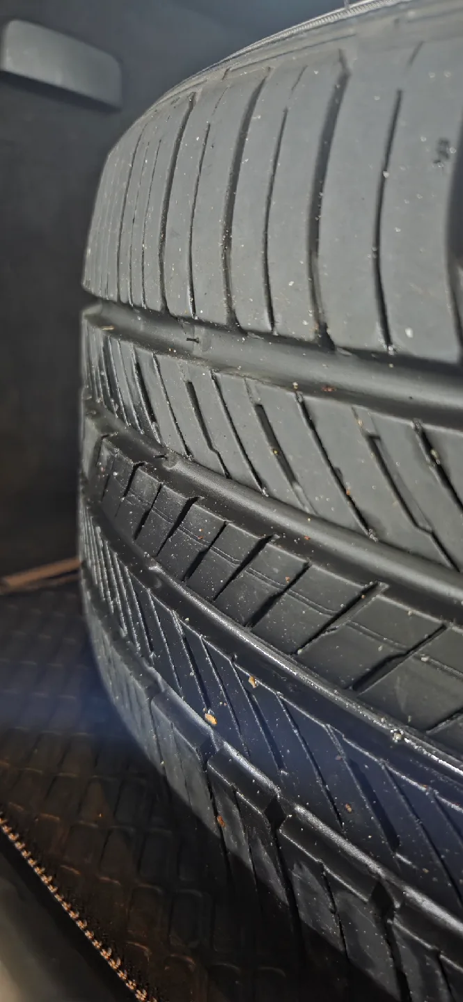 255 50 19 중고 타이어 판매 합니다