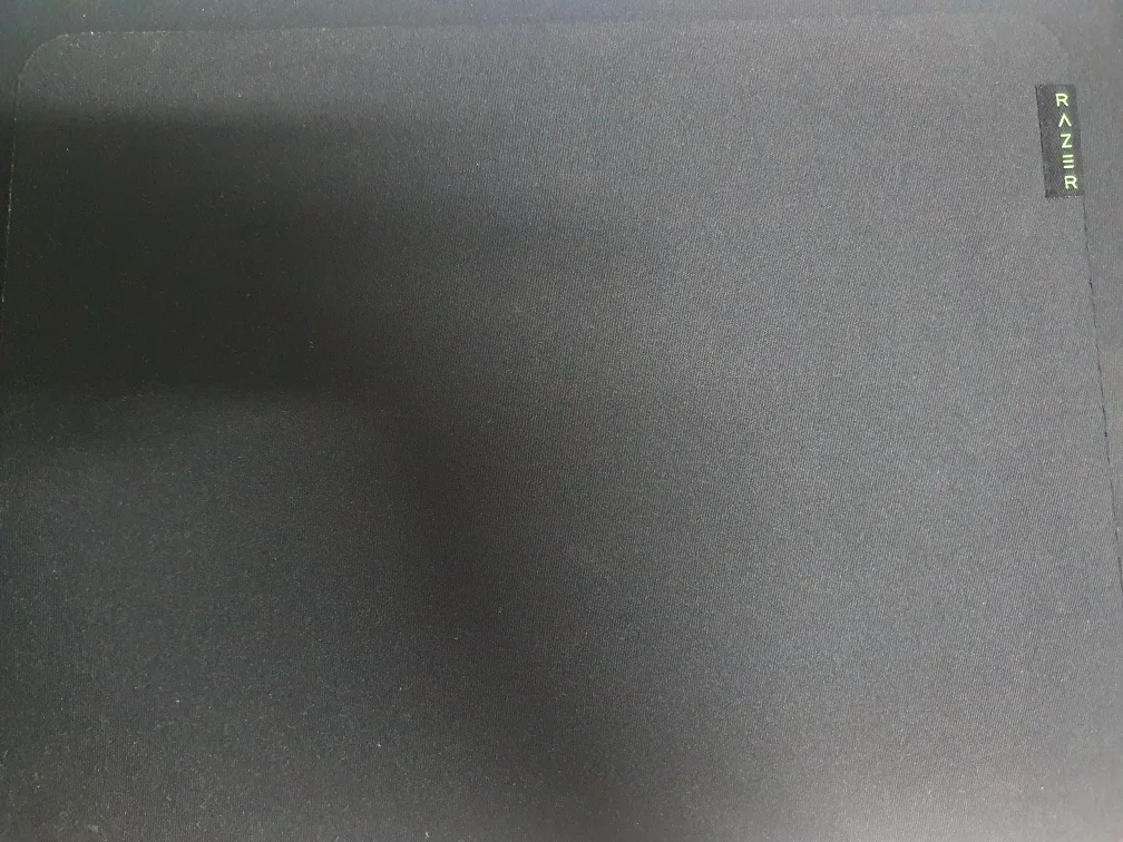 레이저 마우스패드