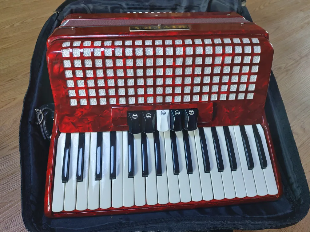 리베라 아코디언. 가방. 악보집 일괄