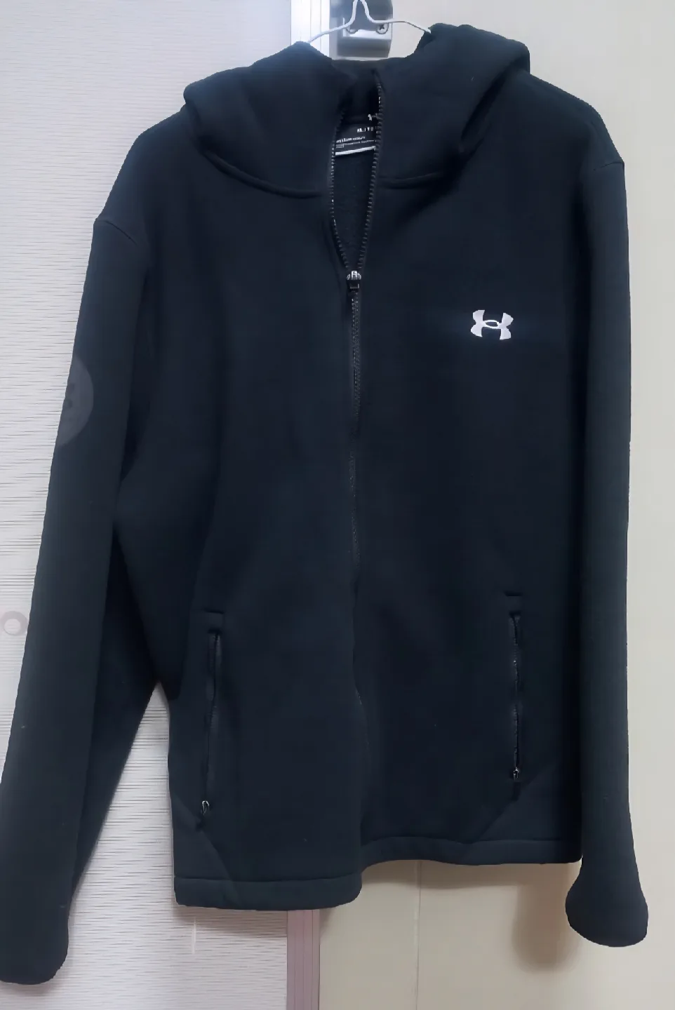 언더아머 집업후드