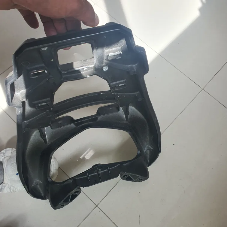 엔맥스21~24년식 탑박스 브라켓팝니다