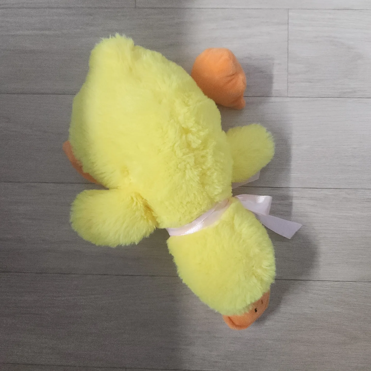 노란 오리 인형