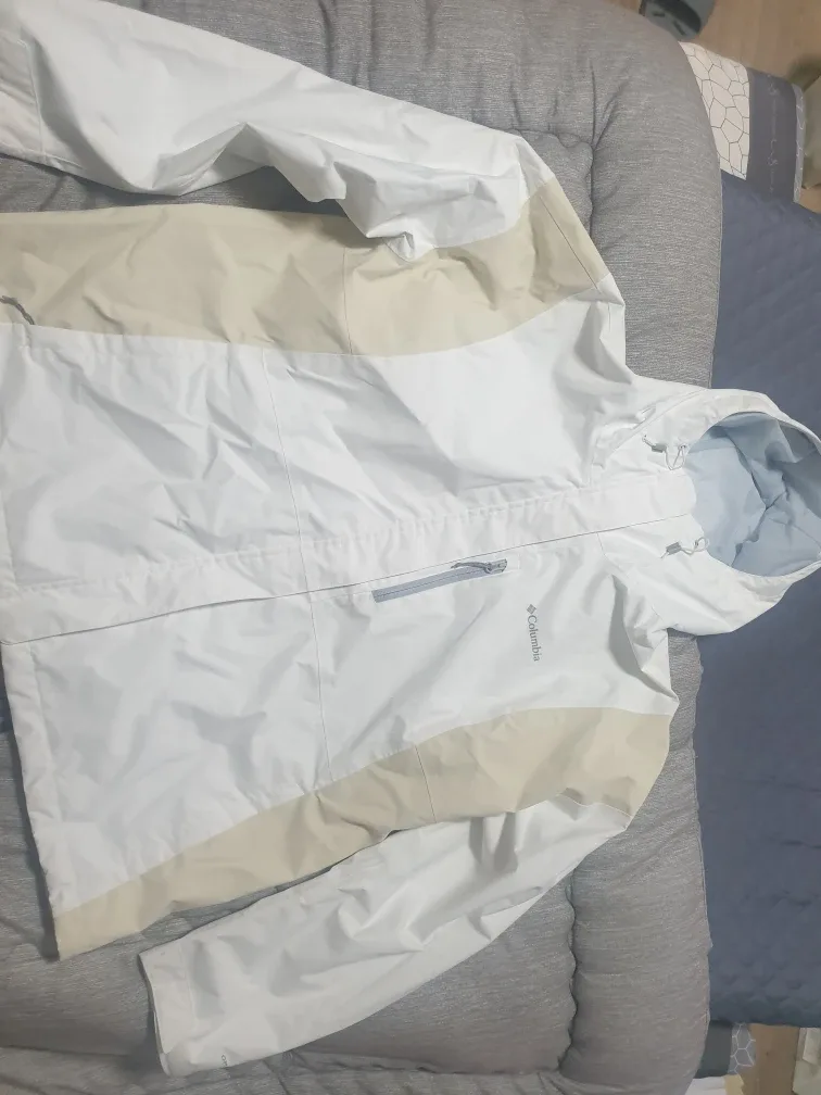 컬럼비아바람막이 2XL 110사이즈