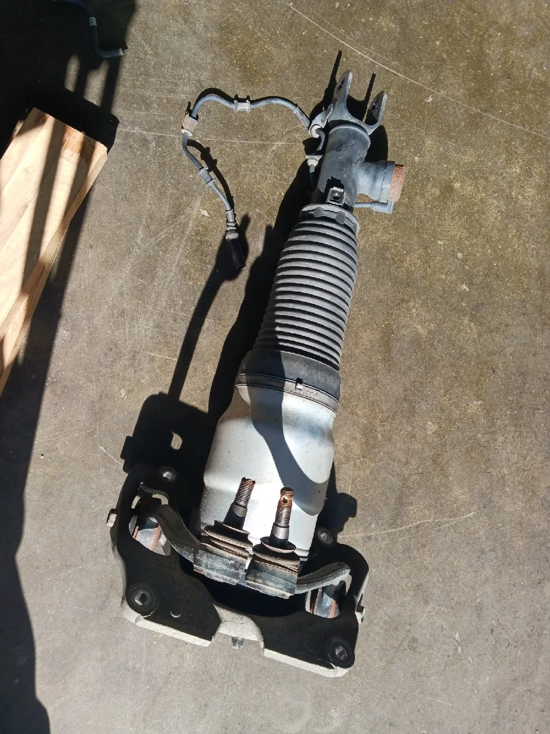 뉴에쿠스에어쇼바