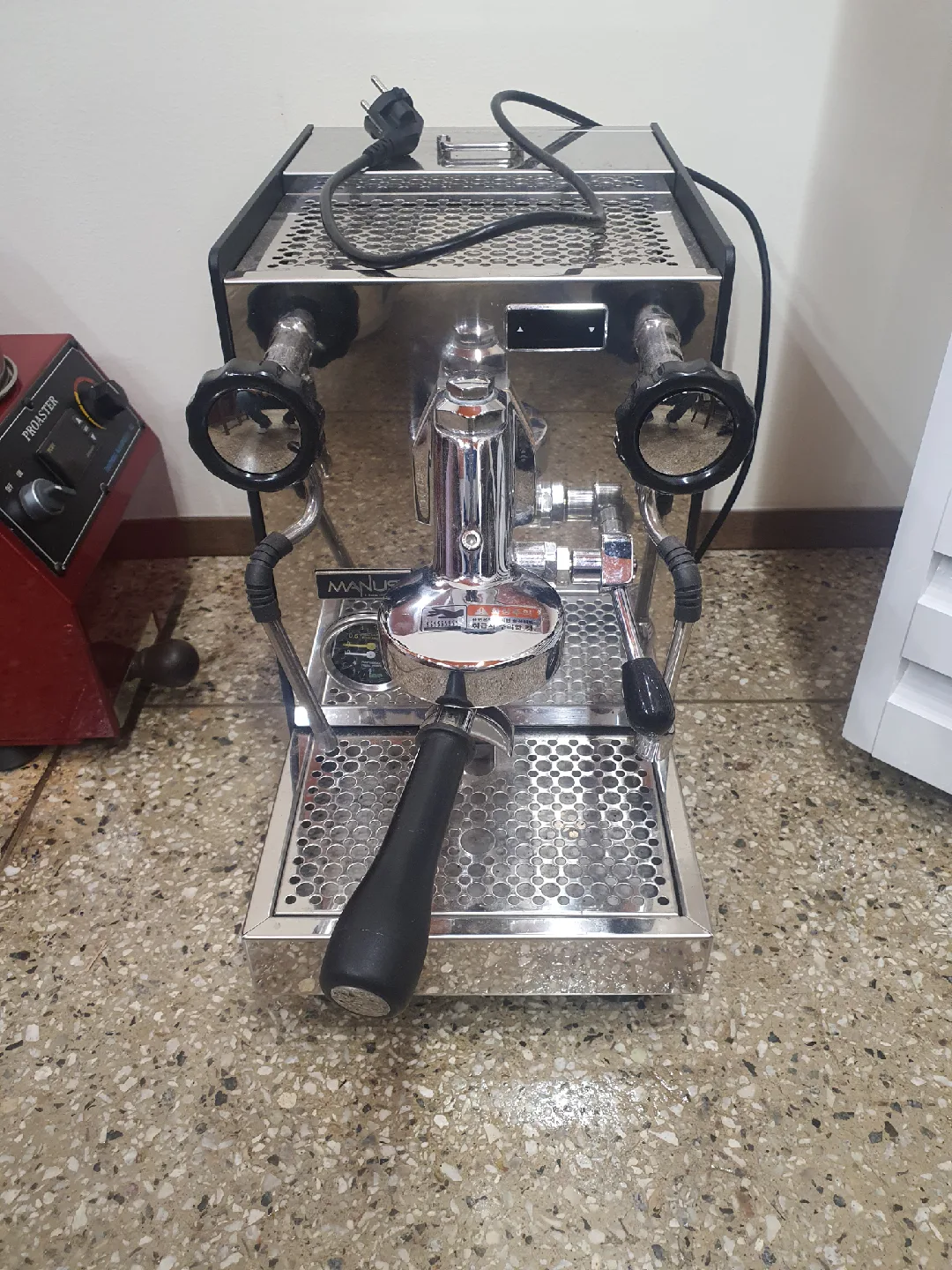 마누스 엘로치오 커피머신 V2