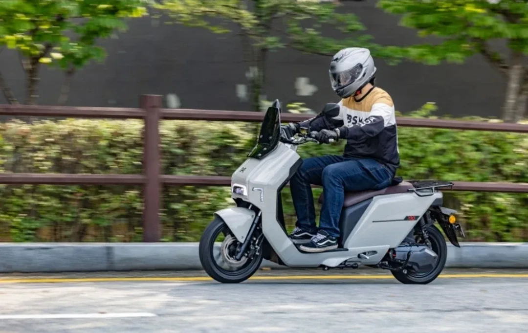 내고 무조건가능 검은색 와코x10전동 스쿠터 중고 인수하실분