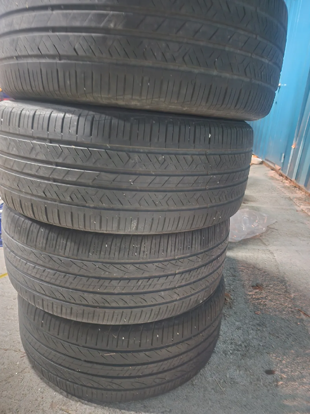 중고 타이어 8개개