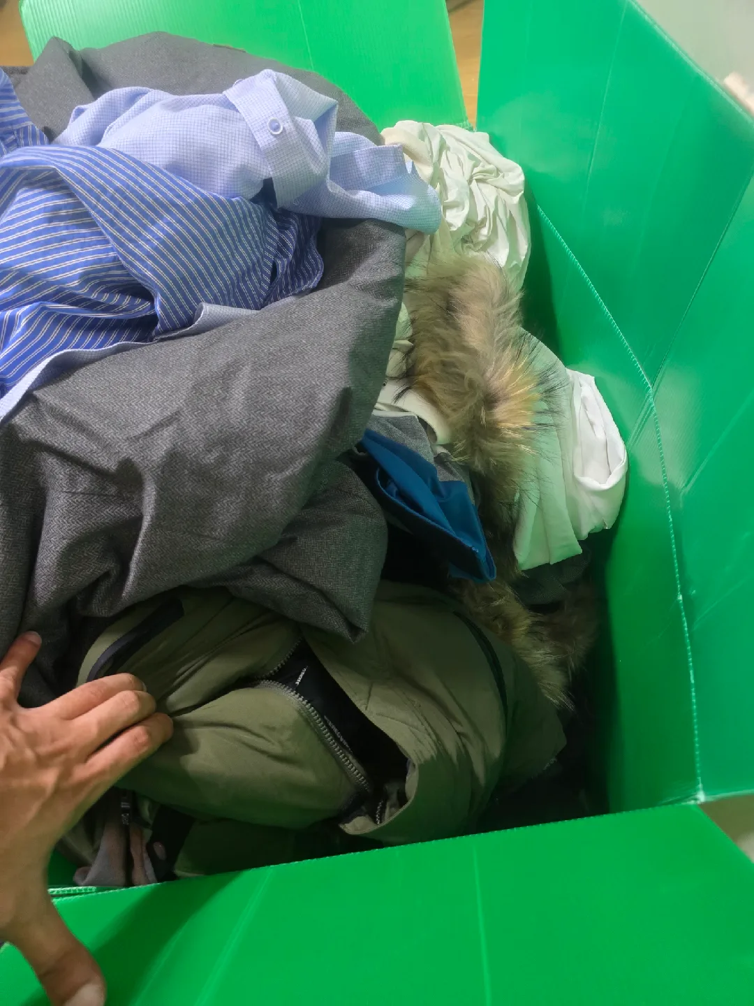 옷 일괄 판매 (중고)