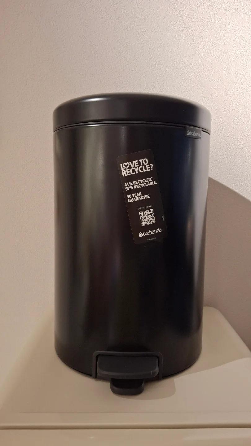 브라반티아 블랙 페달 휴지통 20리터