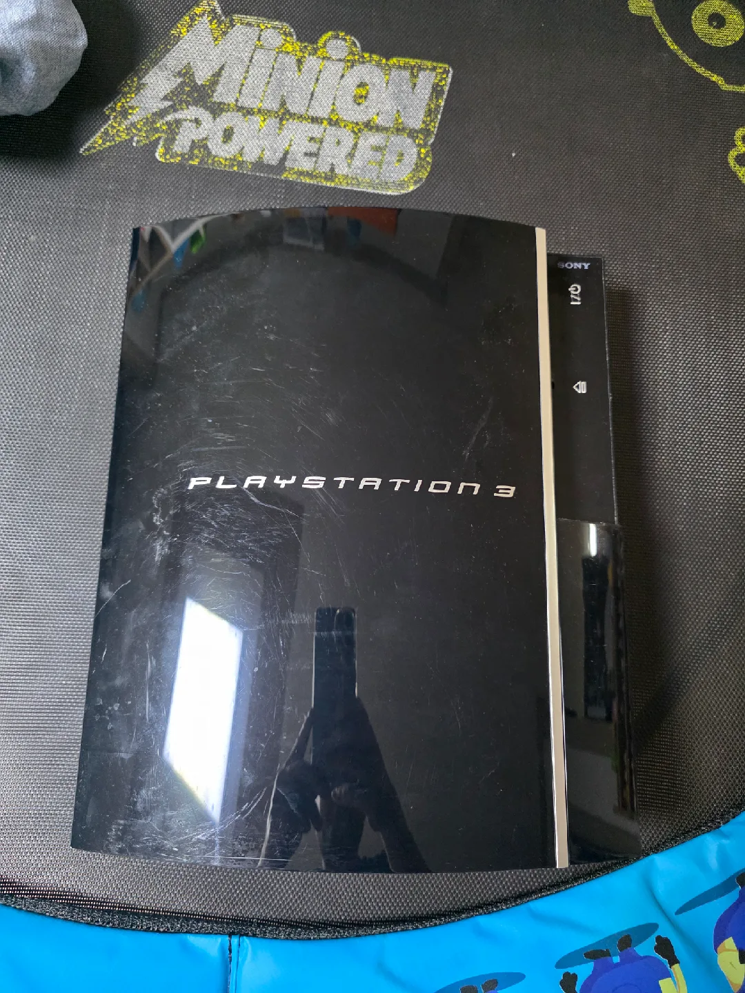 PS3 플스3 본체 + 위닝일레븐 2009 중고 스틱1개 게임 하나더.