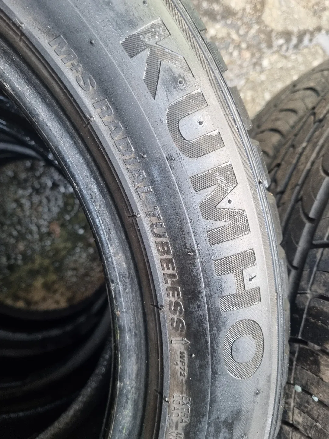 중고 윈터(스노우)타이어 225/50R17 2짝