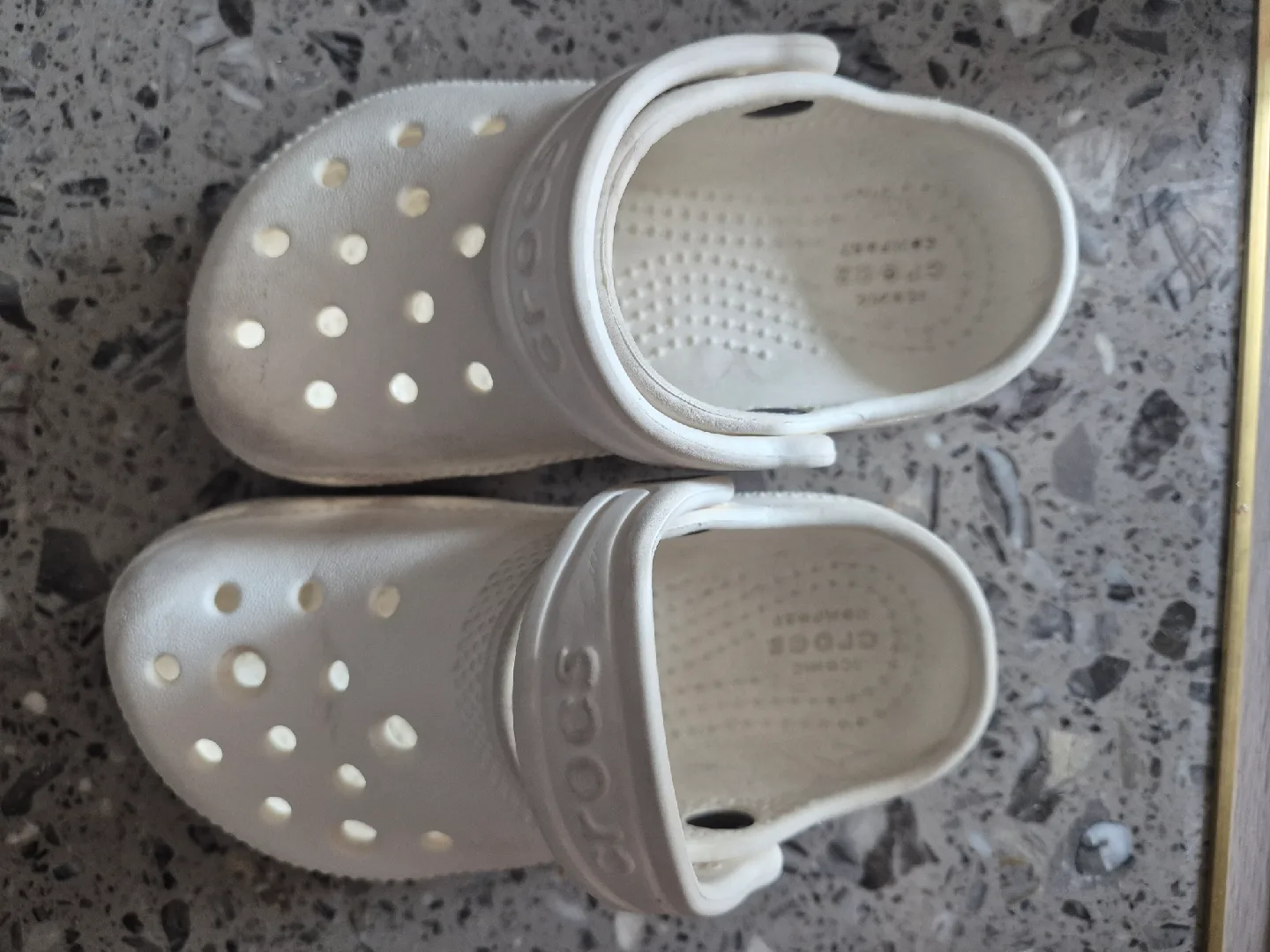 크록스 흰색 샌들 C8 사이즈