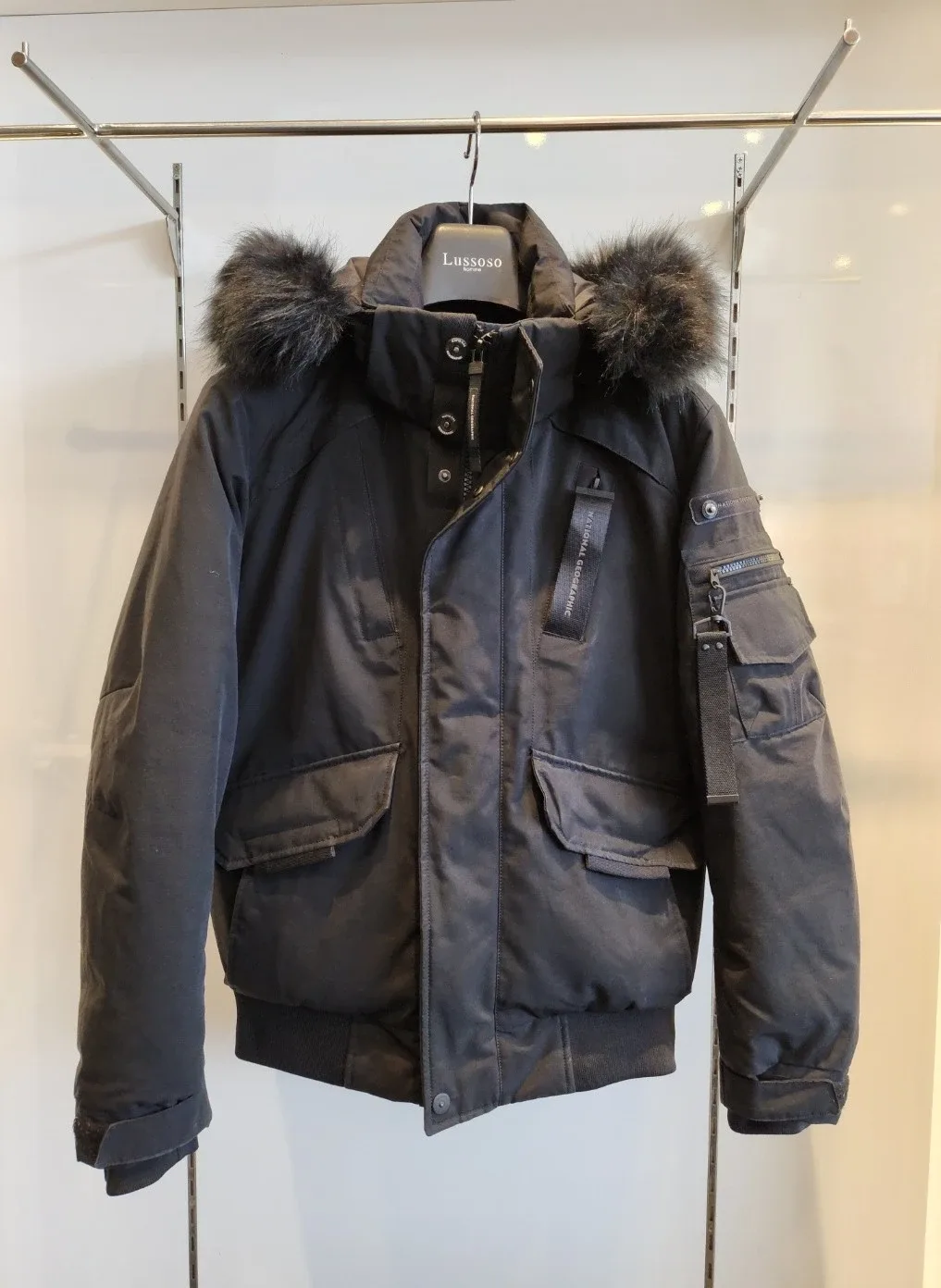 내셔널지오그래픽 덕다운 숏패딩 M