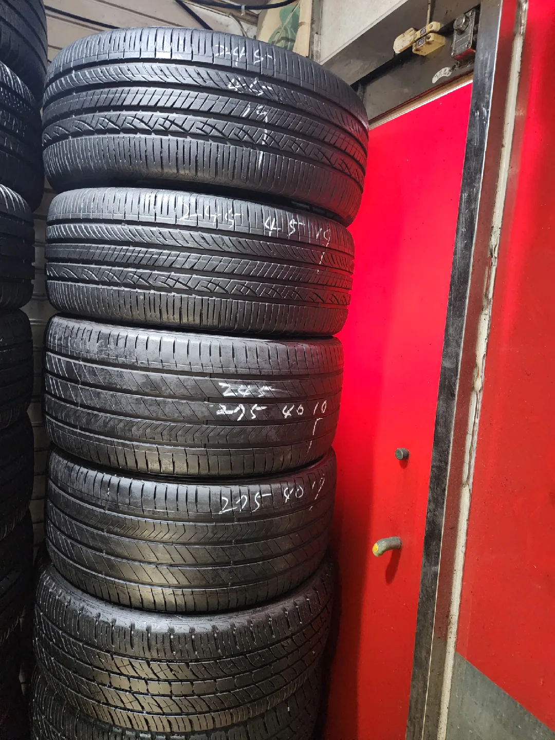 중고 타이어 여러 개30000만원대 4~5  5~6만대
