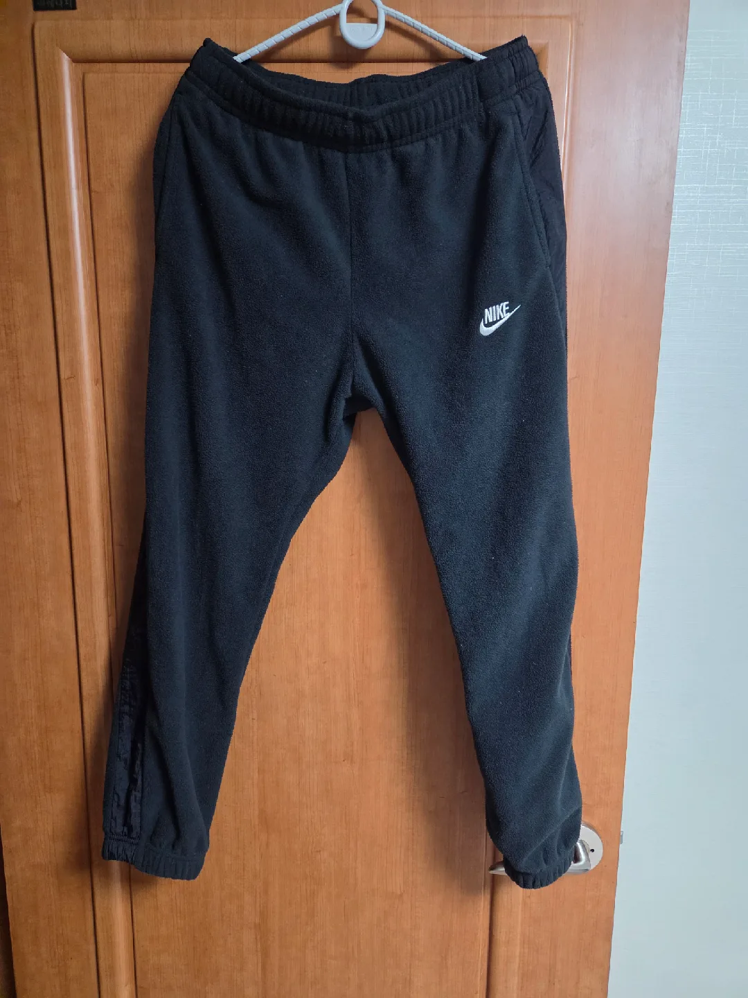나이키 검정 트레이닝 바지(중고)