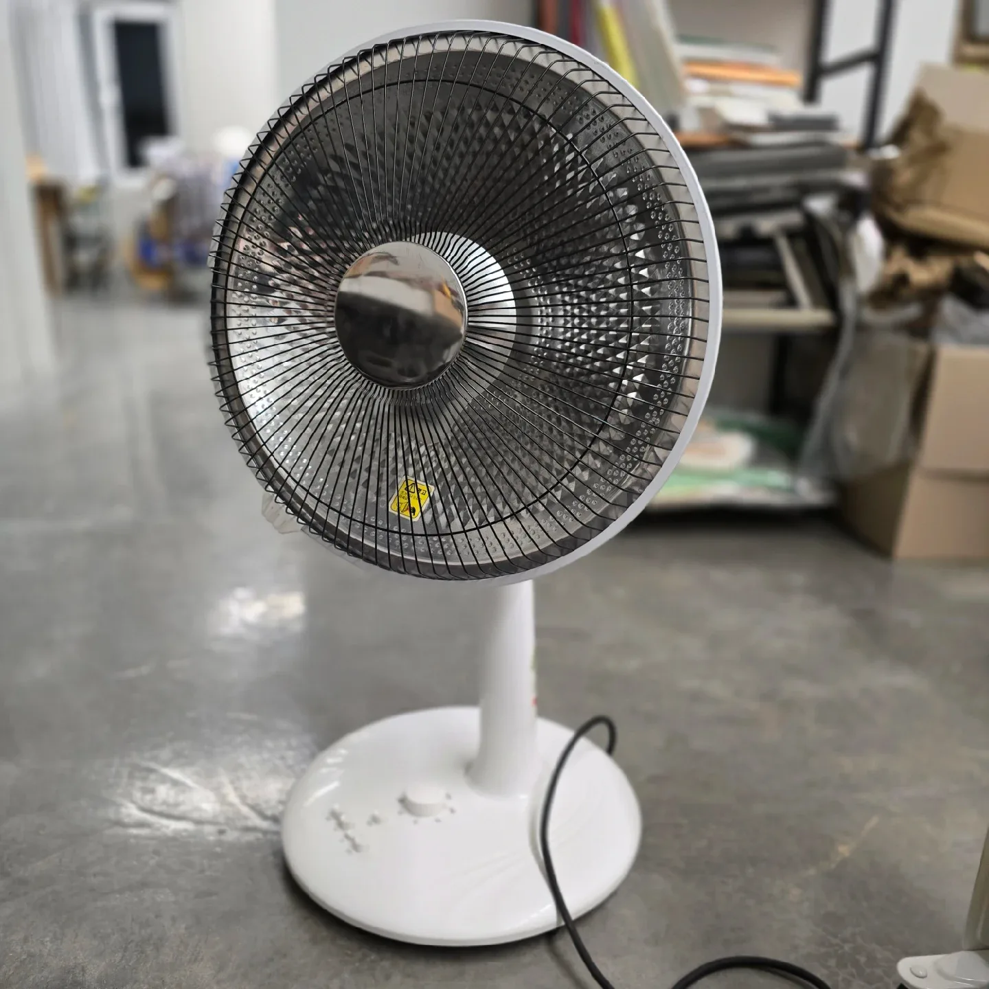 중고 홈플래닛 스탠드형 전기 스토브 NDFK1905