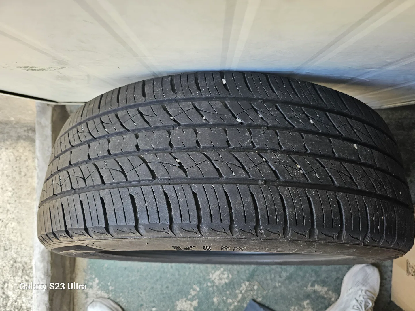 금호 크루젠 235/55R19 타이어