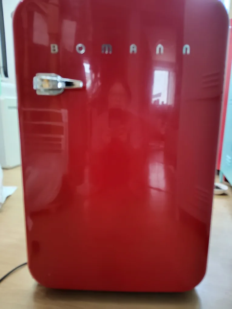 중고 Bomann 미니 냉장고 레드