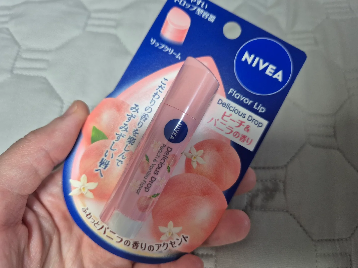 미개봉 새상품 일본 니베아 복숭아 립밤 (복숭아 립밤 새상품)