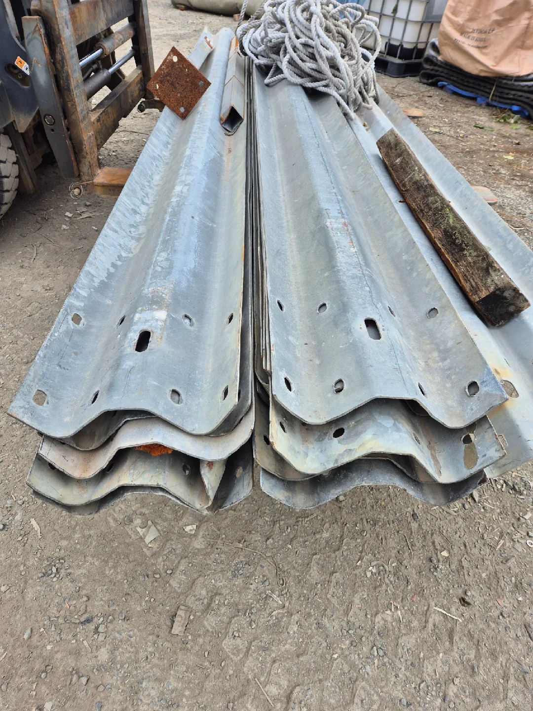 중고 아연 도금 가드레일