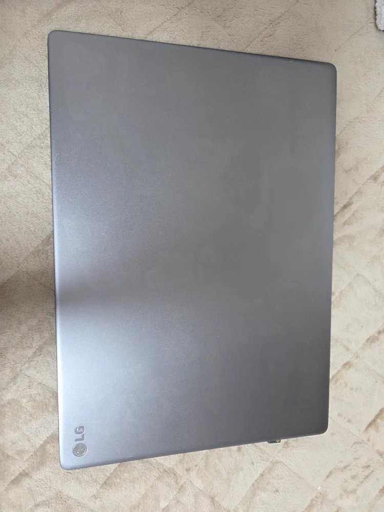 LG 울트라기어 17인치노트북 중고 판매 급처합니다.