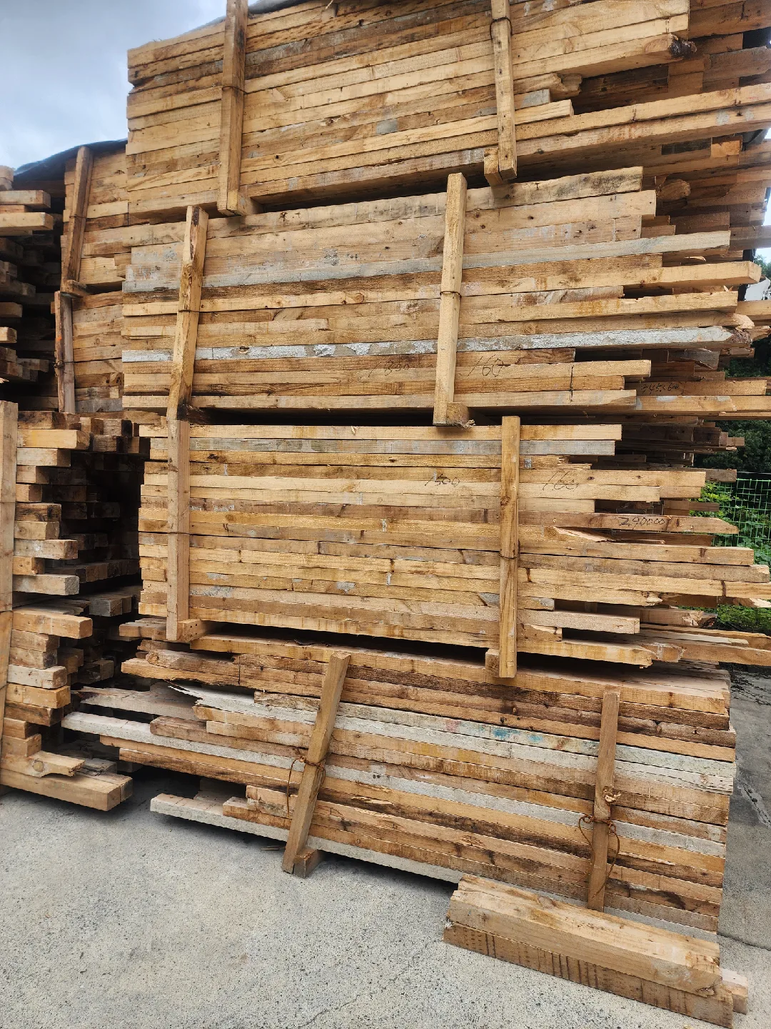 중고 목재 판매