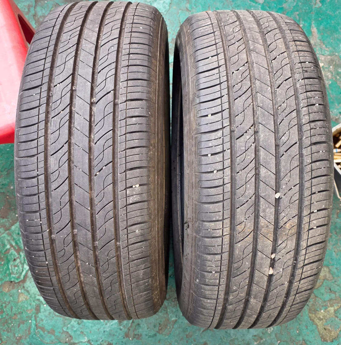 금호 SOLUS TA21 225/55R17 중고 타이어 2개