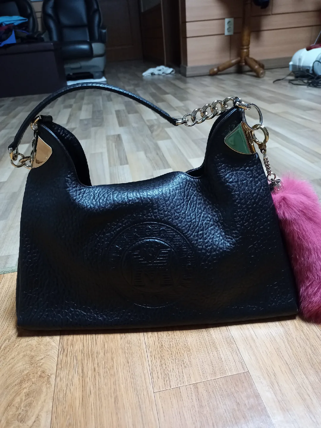 메트로시티 블랙 가죽 숄더백