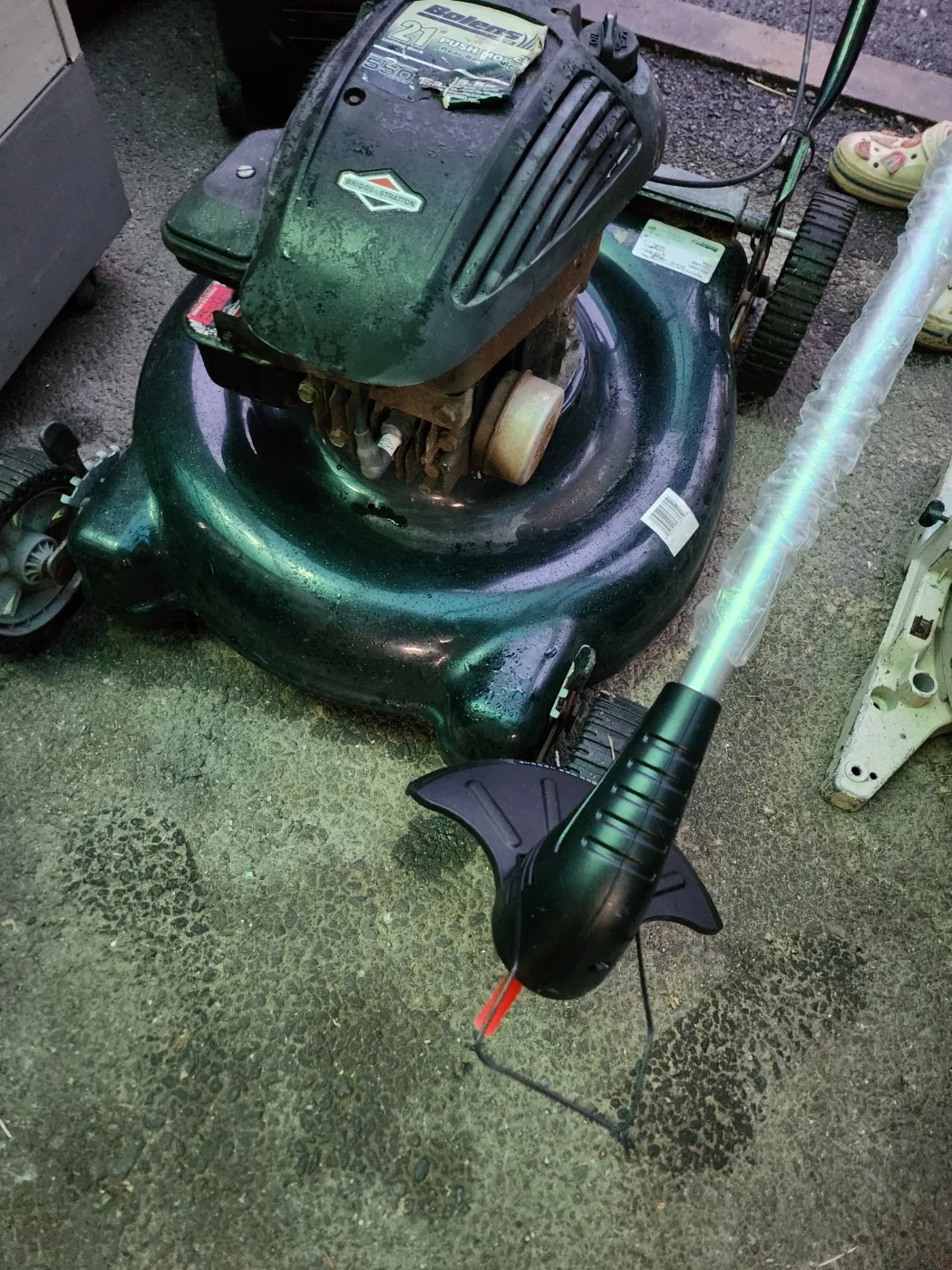 미국 뱅가드 엔진 Bolens 21인치 잔디카트 무선 충전 예초기 중고입니다