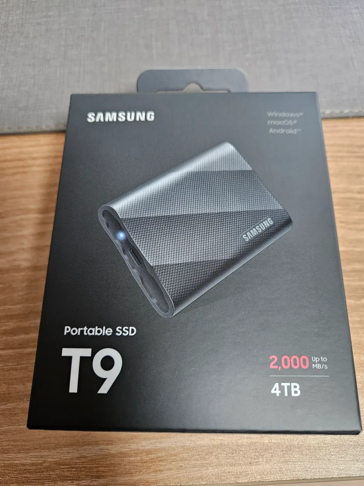 삼성 포터블 SSD T9 4TB 미개봉