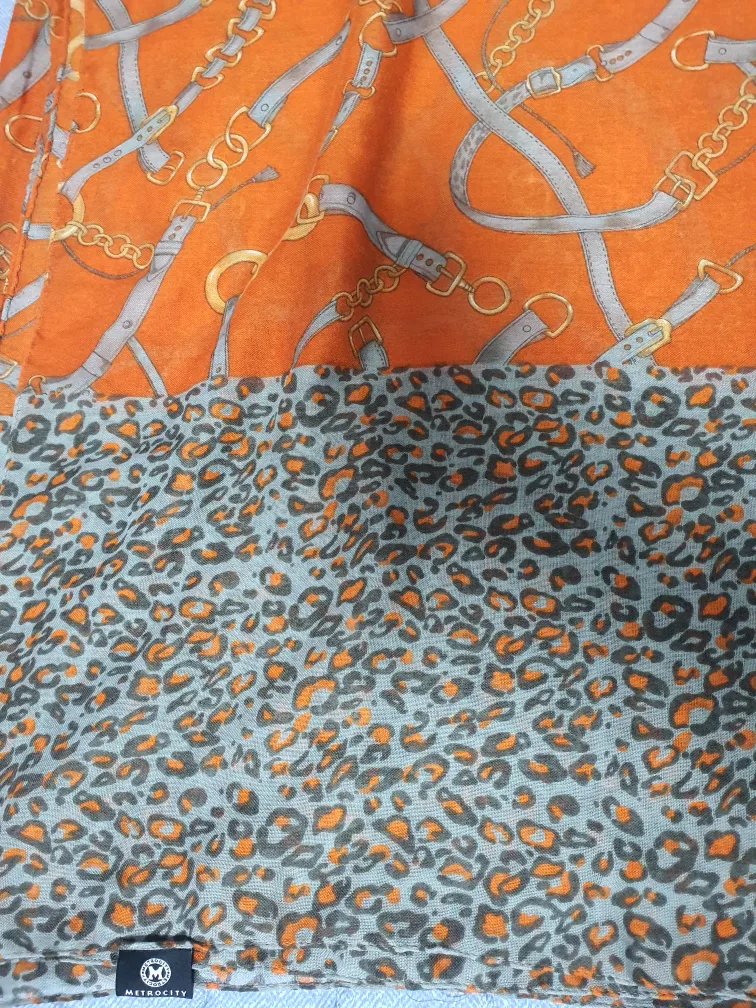 메트로시티 스카프 중고 반값택배