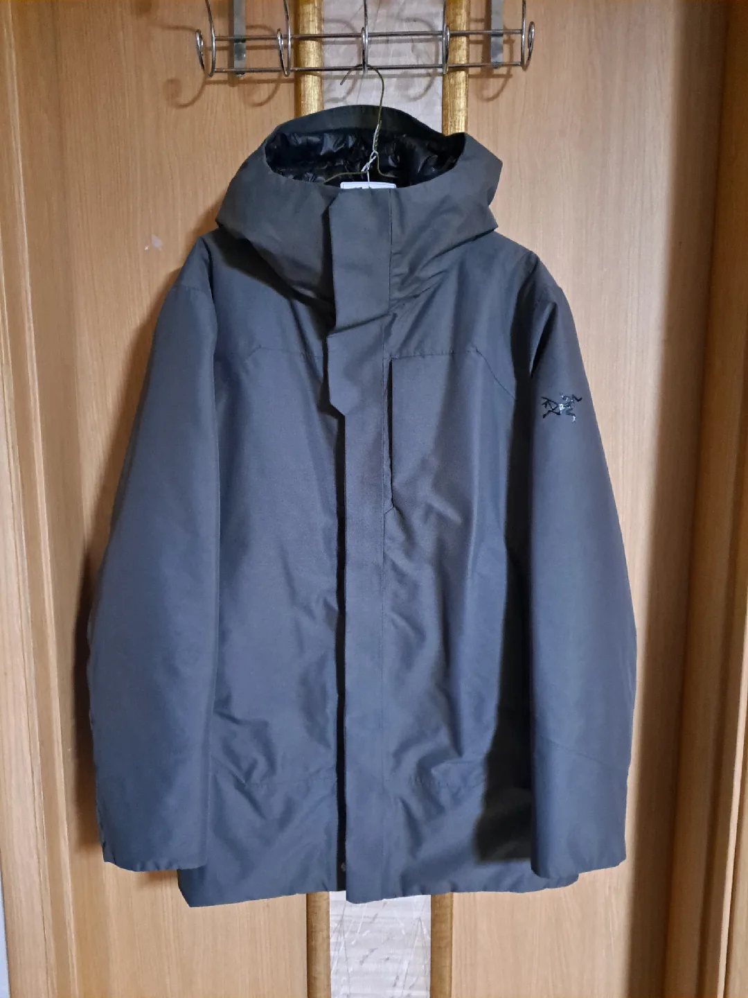 아크테릭스 써마 파카 남성 L 다크그레이