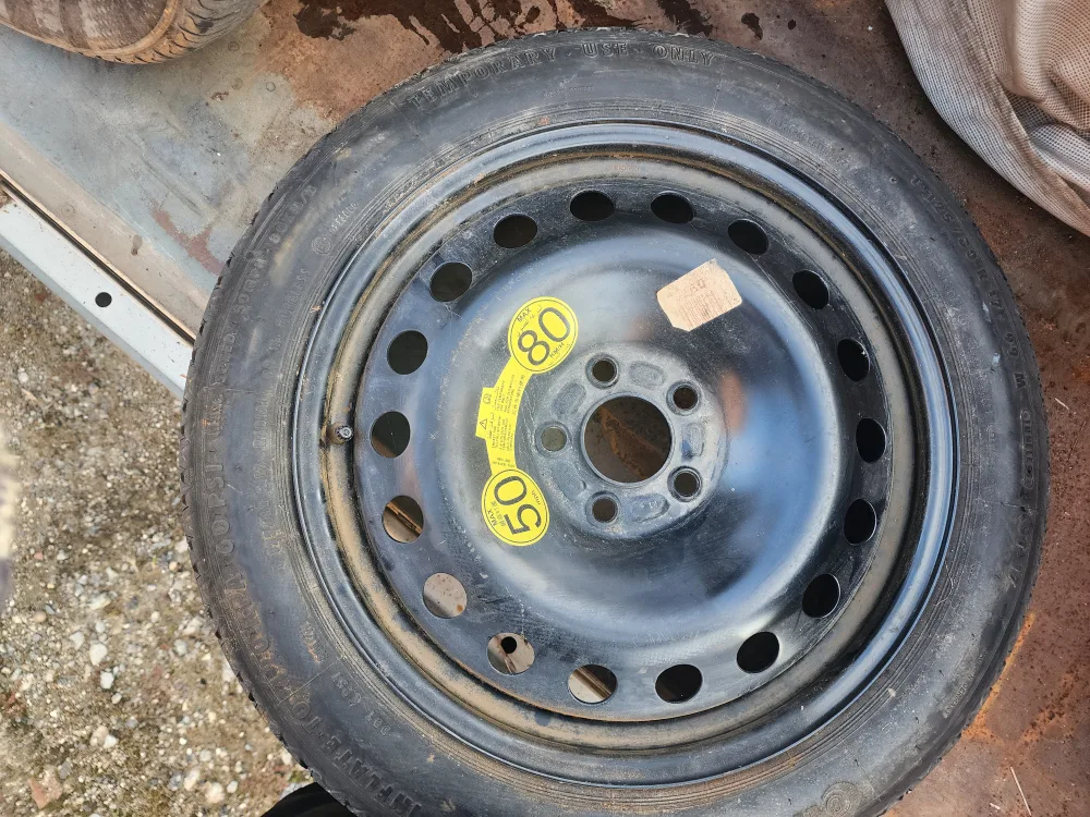 스페어 타이어 T125/80 R17