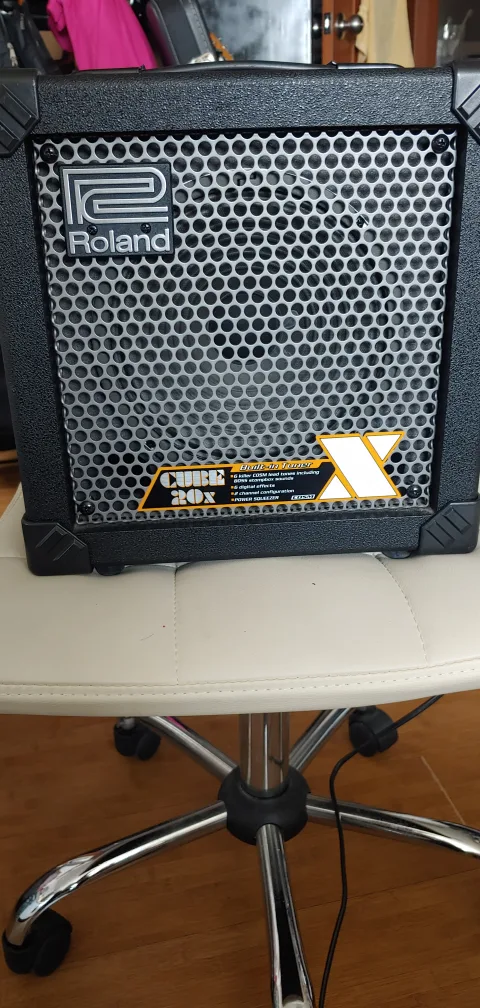 롤랜드 Cube 20X 앰프