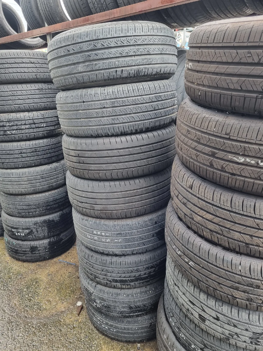 중고타이어 215/55R17 팔아요
