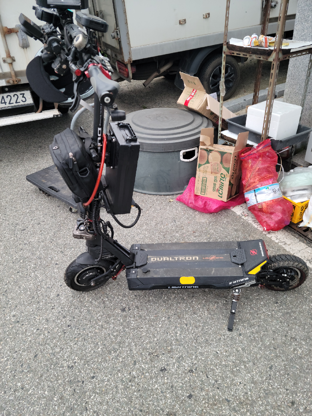 미니모터스 듀얼트론 라이트닝 전동 킥보드