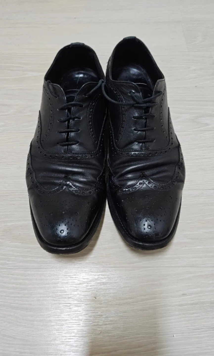 프라다 남성 윙팁 구두 블랙(250~260)