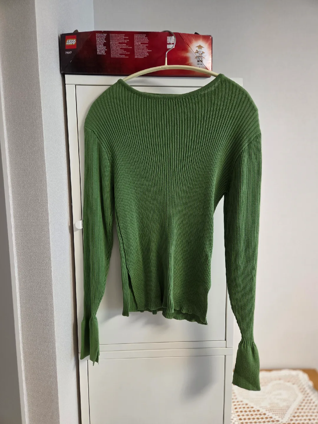 UNDERSTANDING 초록색 니트