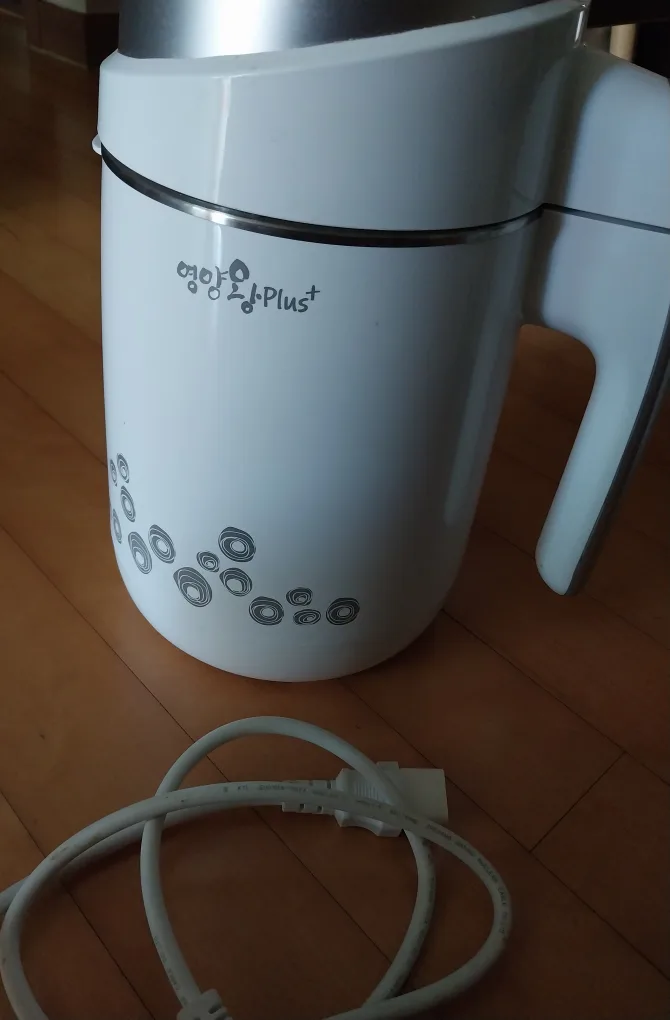 영양왕 플러스 두유제조기 팝니다