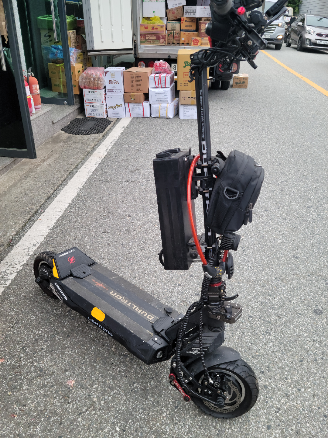 미니모터스 듀얼트론 라이트닝 전동 킥보드