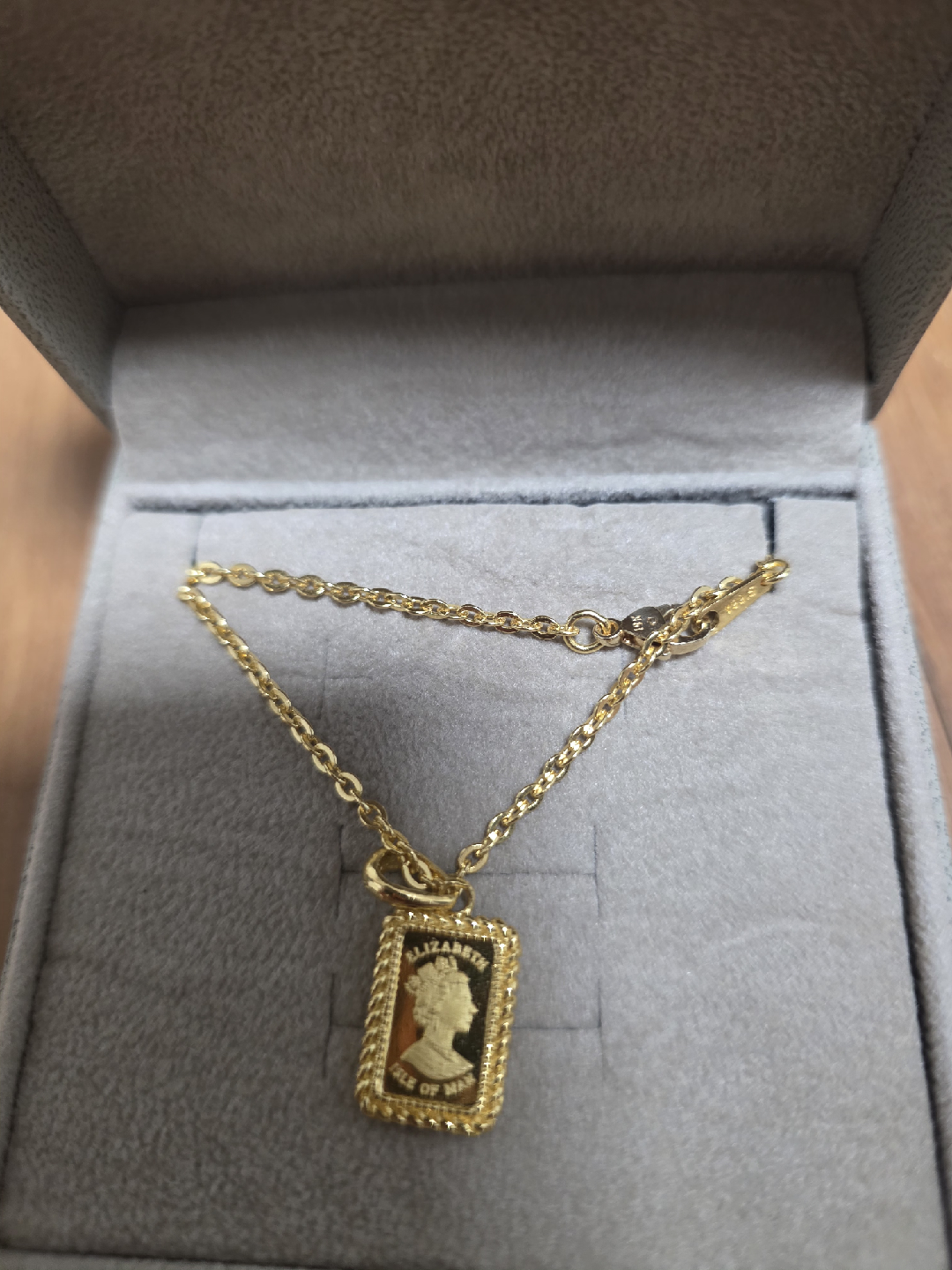 스톤아일랜드 타이트리 나일론 트윌 자켓