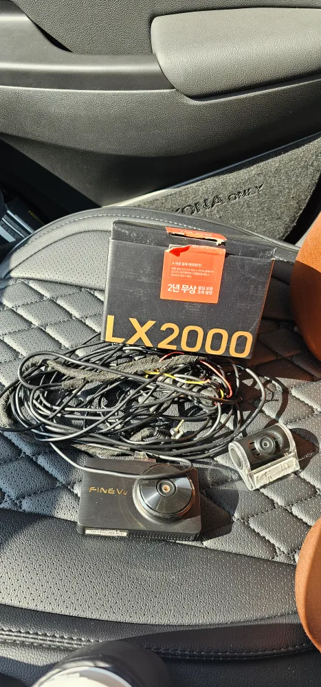 중고 파인뷰 LX2000 2채널 블랙박스 32GB 메모리카드 포함