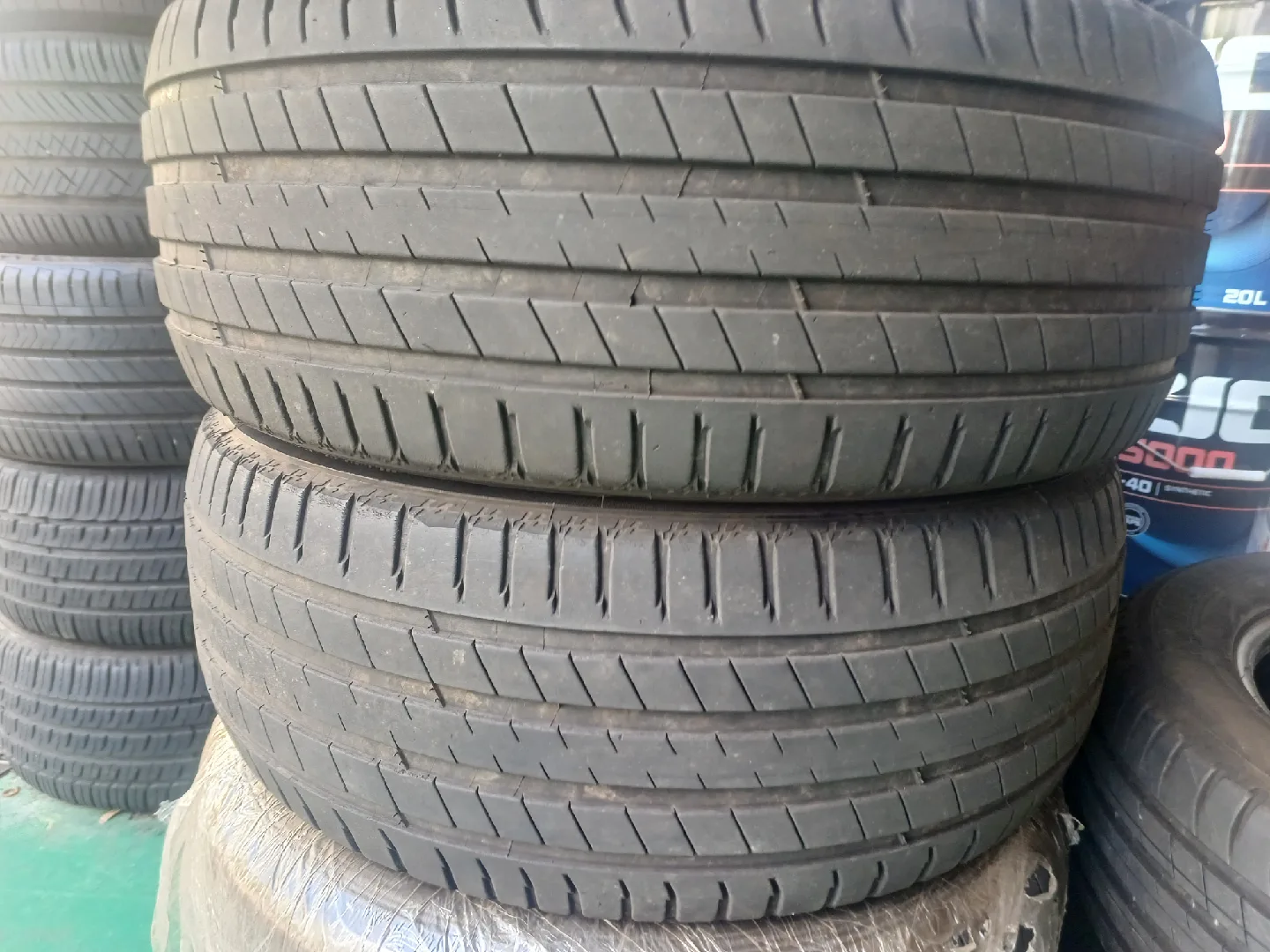 중고타이어 4본 있습니다