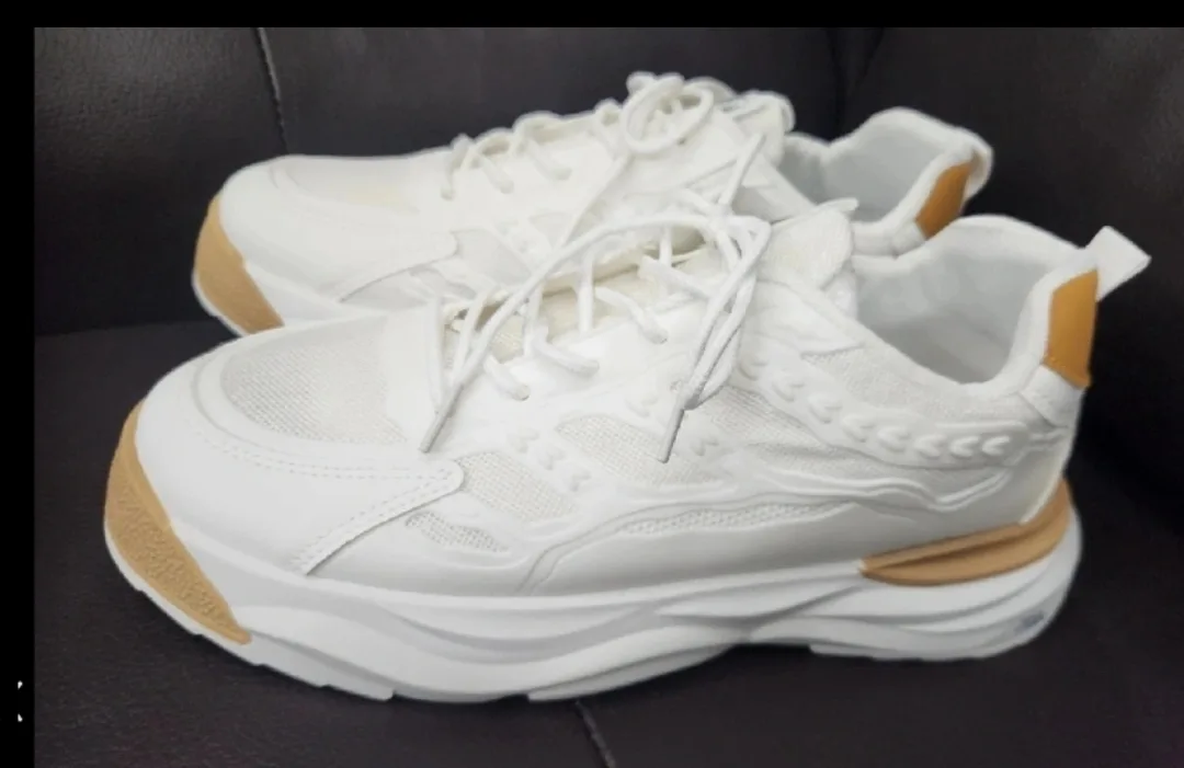 270mm남성 쿠션 키커보이는. 새상품 운동화💕