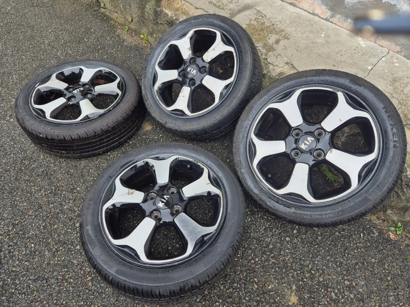 레이 15인치 순정휠타이어